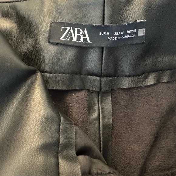 Zara Women's Faux Leather Black Cropped Pants - Picture 11 of 12
